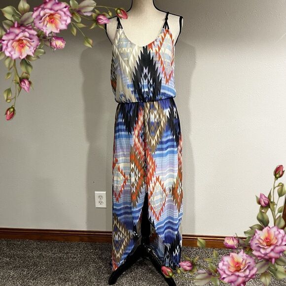 Xhilaration Dresses & Skirts - Xhilaration braided details spaghetti‎ straps Aztec print high low maxi dress